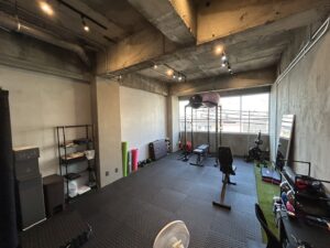 綾ノ町店の全体風景