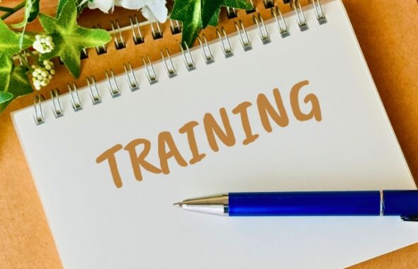 トレーニングと書いたイラスト