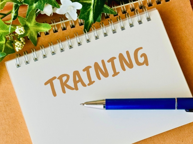 トレーニングと書いたイラスト